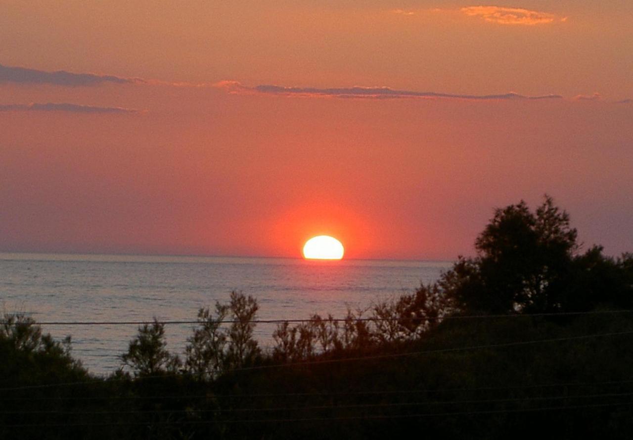 Il Varo A Mare Punta Braccetto Ngoại thất bức ảnh